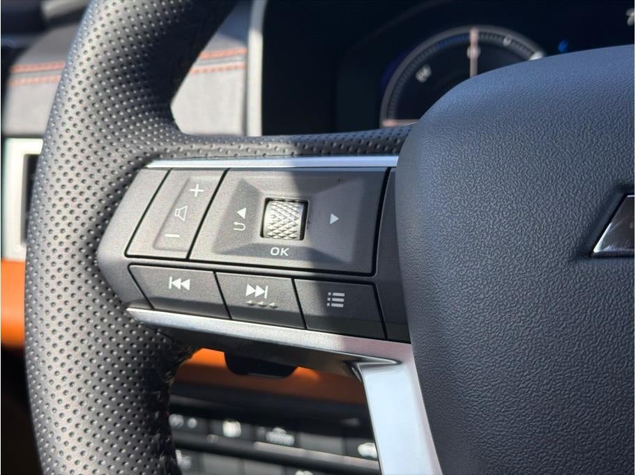2025 Mitsubishi Outlander PHEV SEL Platinum Edition Sport Utility 4D