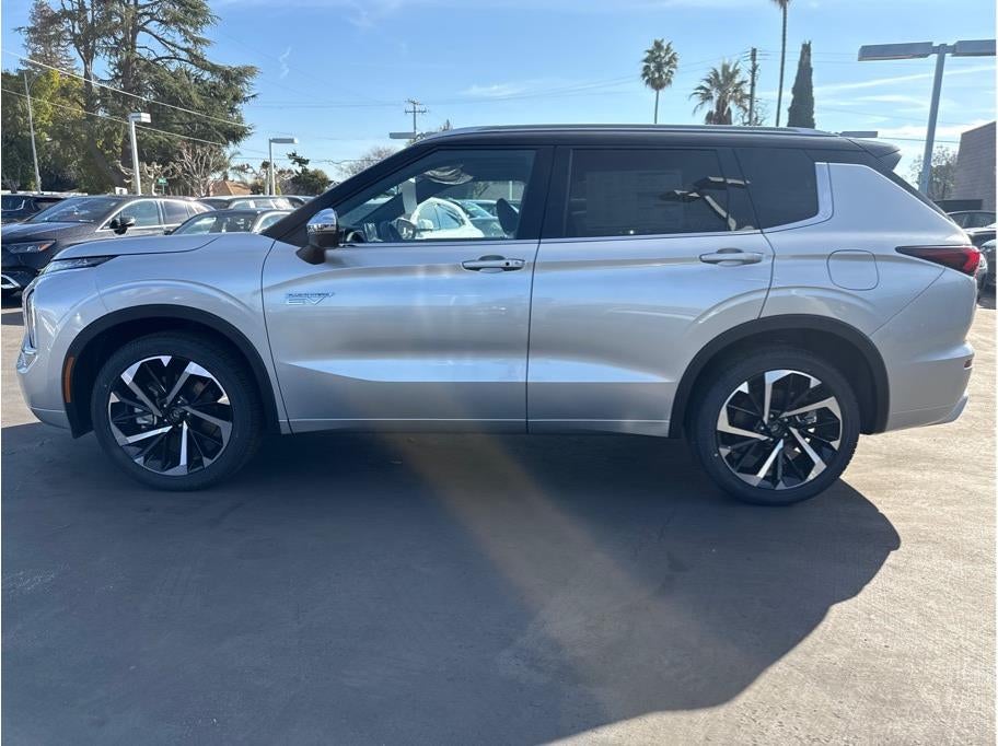 2025 Mitsubishi Outlander PHEV SEL Premium Package