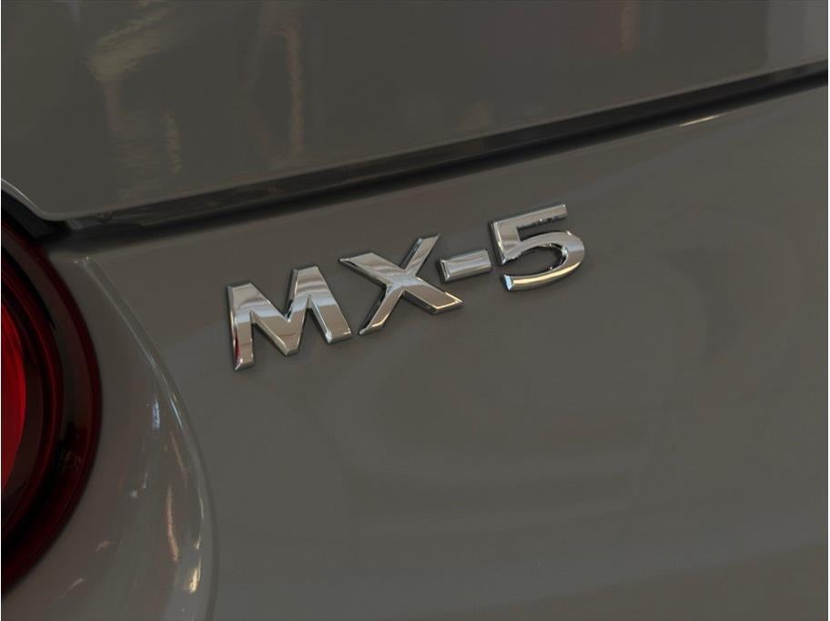 2024 Mazda Mazda MX-5 Miata Club Convertible 2D