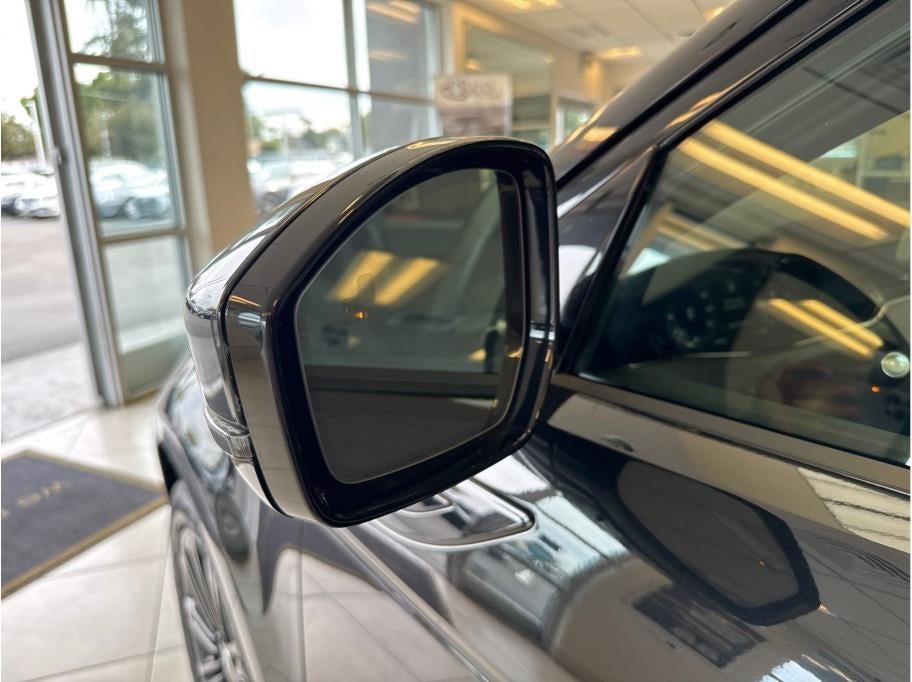 2024 Land Rover Range Rover Evoque P250 Dynamic SE Sport Utility 4D