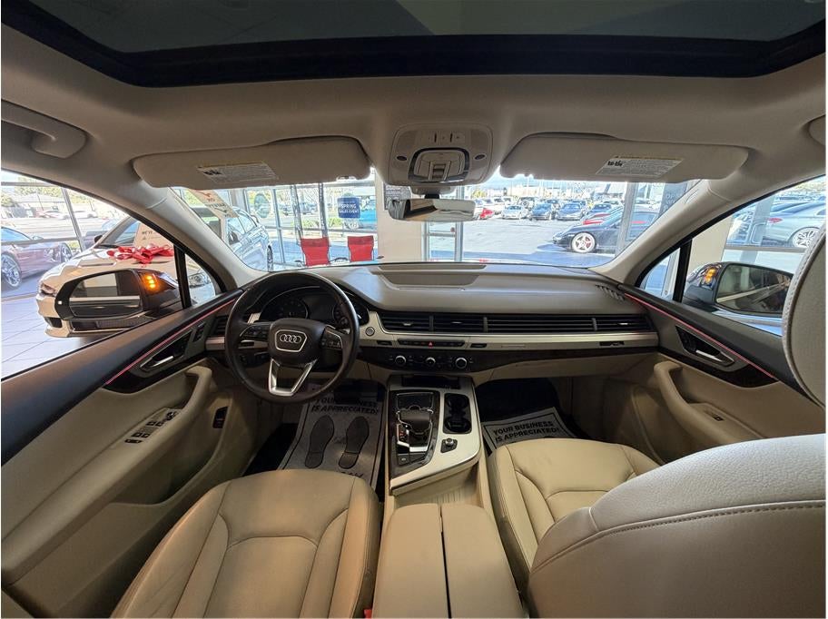 2019 Audi Q7 45 TFSI Premium Sport Utility 4D
