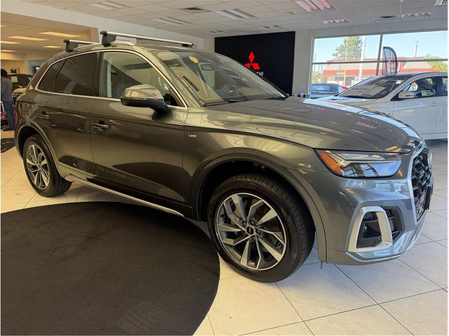 2024 Audi Q5 45 TFSI S line Premium Plus Sport Utility 4D