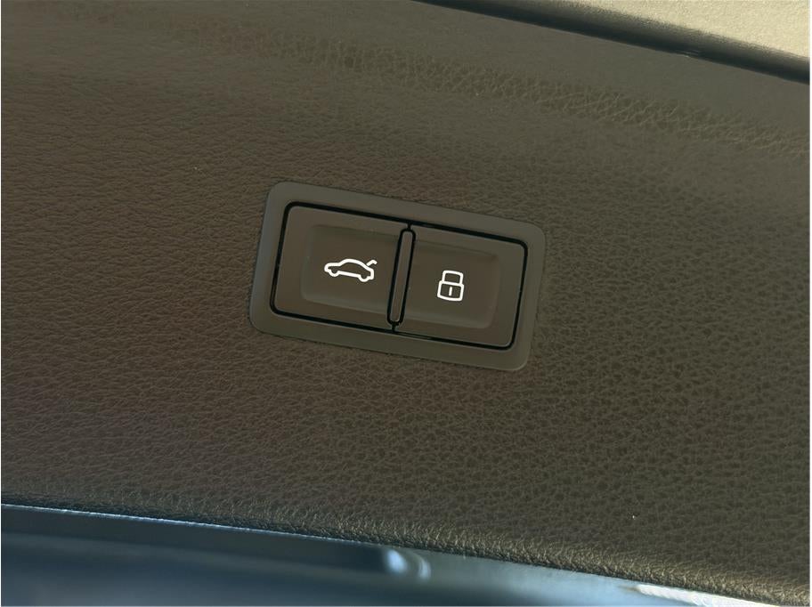2024 Audi Q5 45 TFSI S line Premium Plus Sport Utility 4D