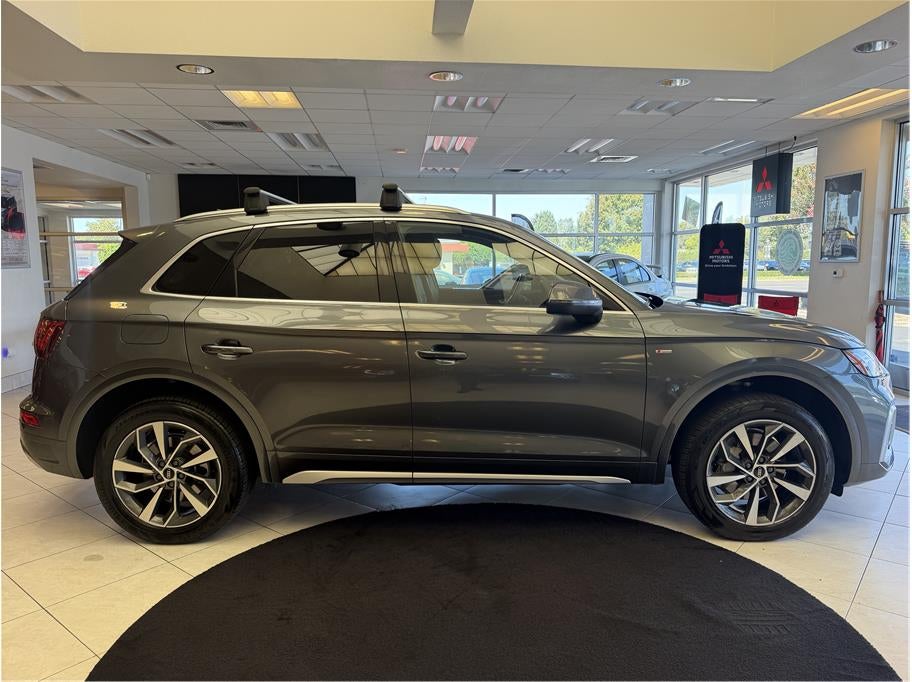 2024 Audi Q5 45 TFSI S line Premium Plus Sport Utility 4D