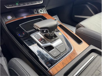 2021 Audi Q5 55 TFSI e Prestige Sport Utility 4D