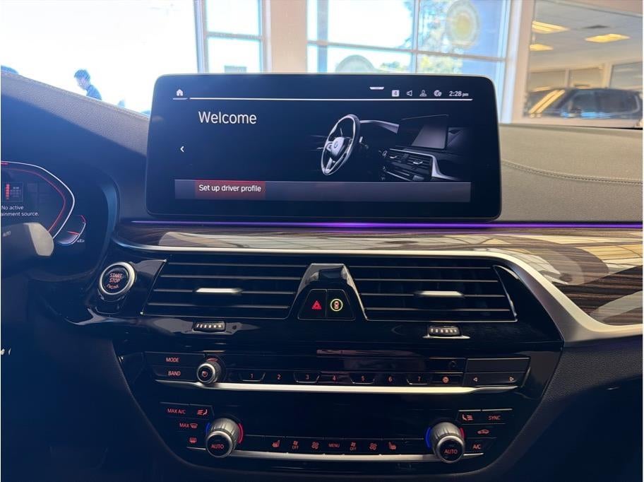 2021 BMW 5 Series 540i Sedan 4D