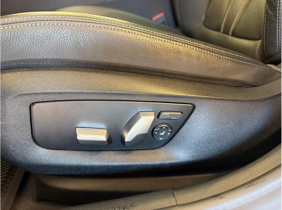2021 BMW 5 Series 540i Sedan 4D