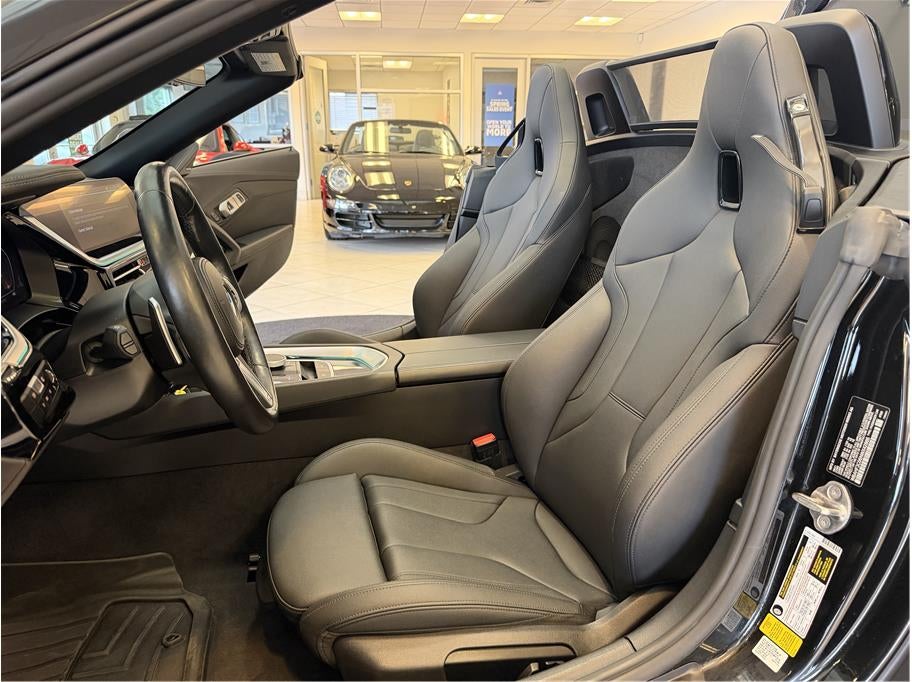 2022 BMW Z4 sDrive 30i Roadster 2D