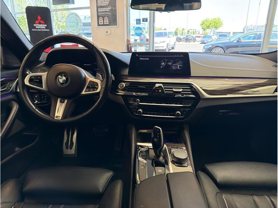 2020 BMW 5 Series M550i xDrive Sedan 4D