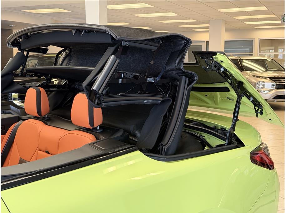 2022 BMW M4 Competition xDrive Convertible Coupe 2D