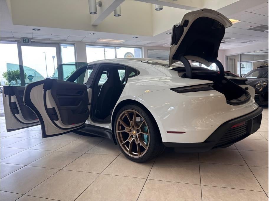 2023 Porsche Taycan Sedan 4D