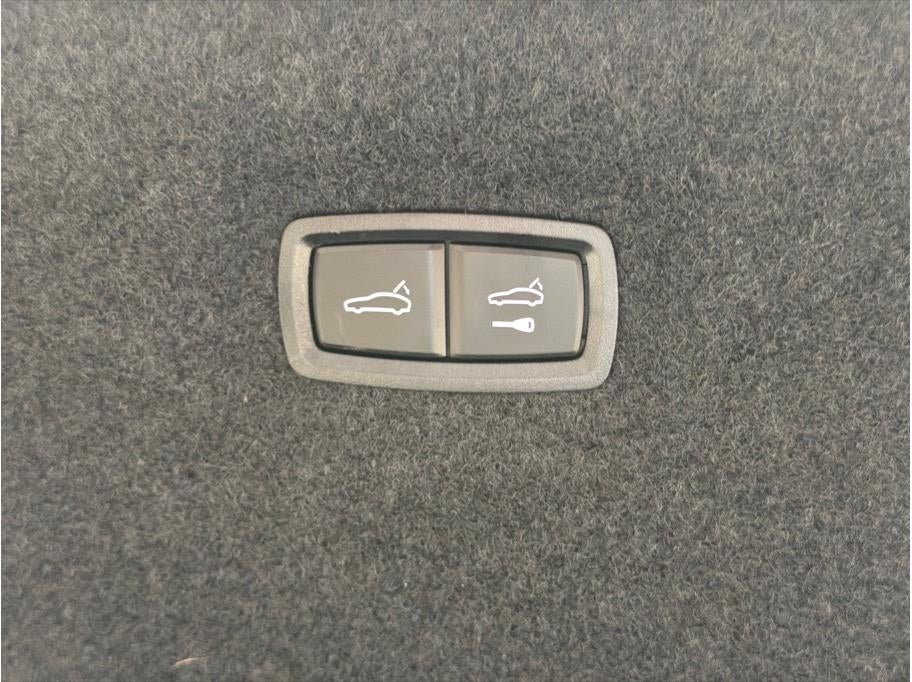 2023 Porsche Taycan Sedan 4D