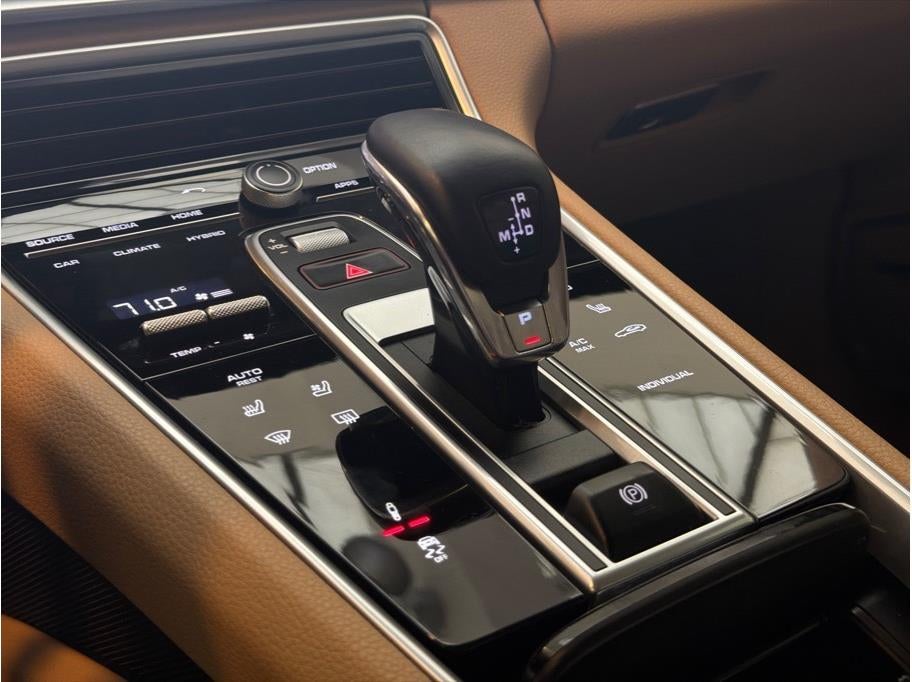 2019 Porsche Panamera 4 E-Hybrid Sedan 4D