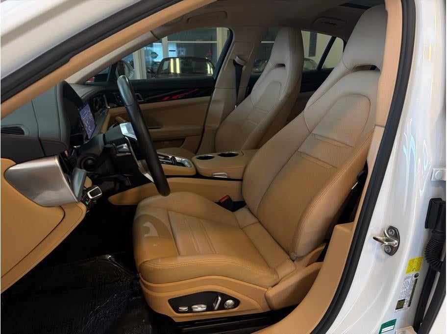 2019 Porsche Panamera 4 E-Hybrid Sedan 4D