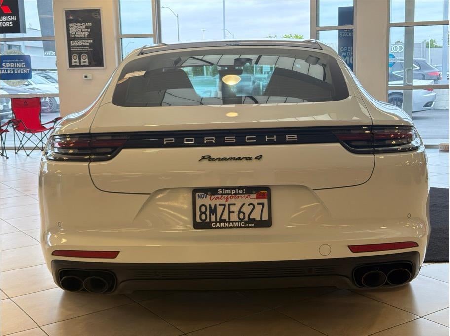 2019 Porsche Panamera 4 E-Hybrid Sedan 4D