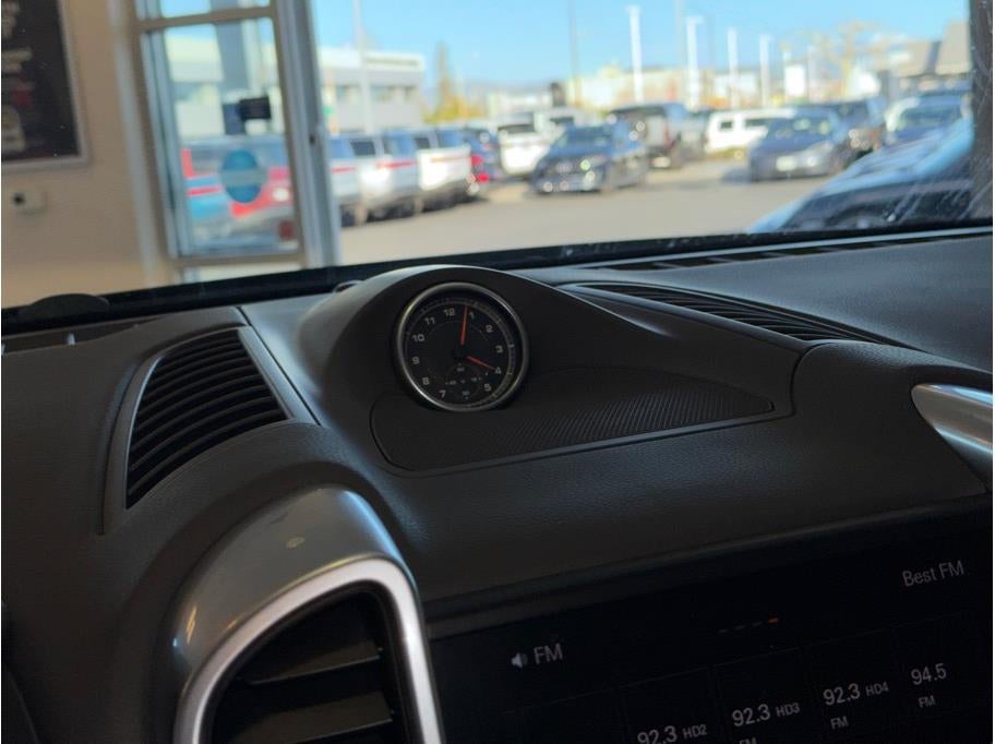 2017 Porsche Cayenne Platinum Edition Sport Utility 4D