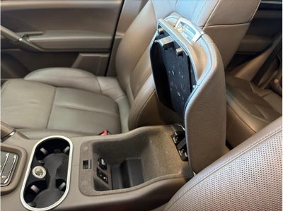 2017 Porsche Cayenne Platinum Edition Sport Utility 4D