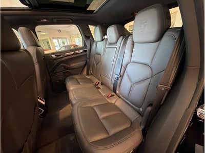 2017 Porsche Cayenne Platinum Edition Sport Utility 4D