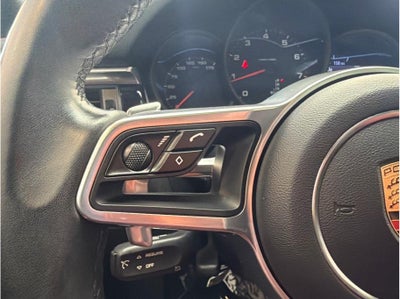 2019 Porsche Macan Sport Utility 4D