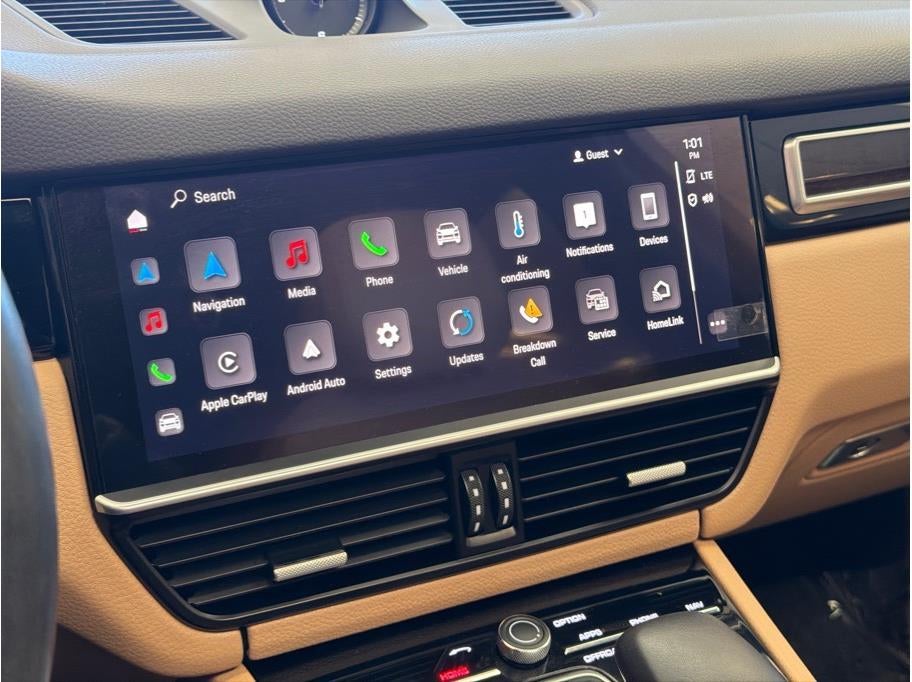 2022 Porsche Cayenne Platinum Edition Sport Utility 4D