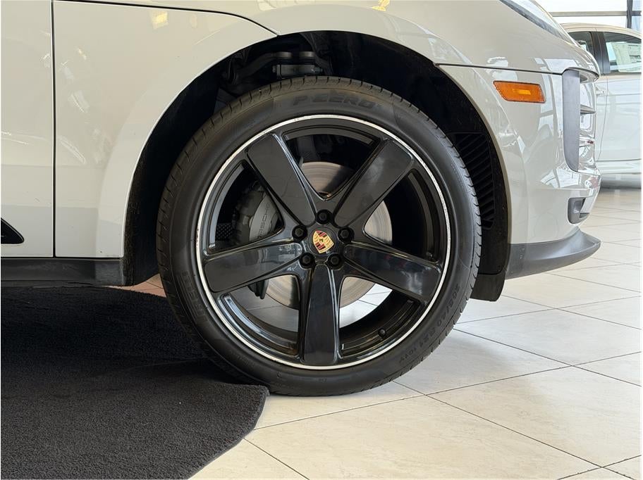 2021 Porsche Macan S Sport Utility 4D