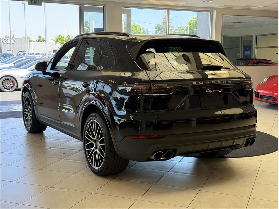 2021 Porsche Cayenne S Sport Utility 4D