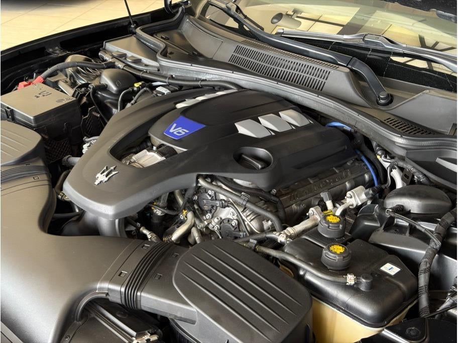 2018 Maserati Quattroporte S Sedan 4D