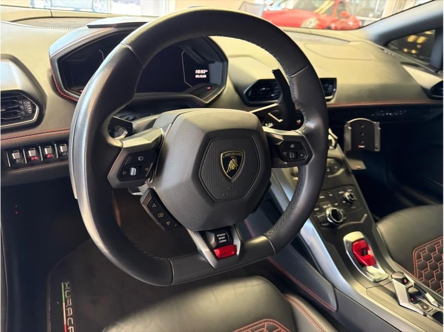 2019 Lamborghini Huracan RWD Coupe 2D