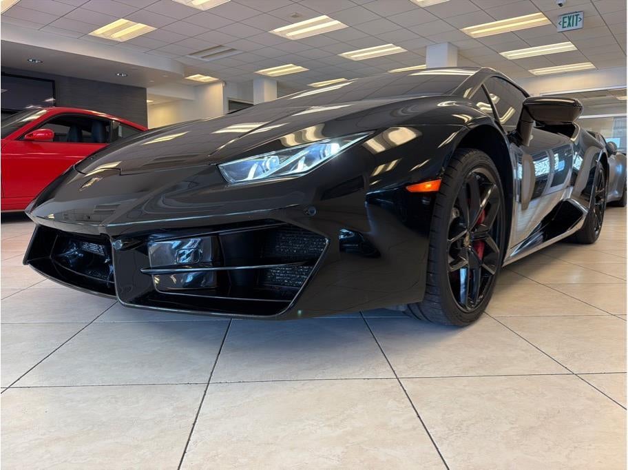 2019 Lamborghini Huracan RWD Coupe 2D