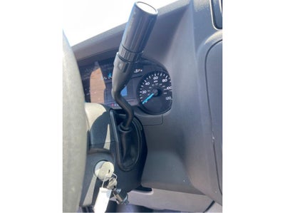 2023 Ford E450 Super Duty Cutaway Cutaway Van 2D