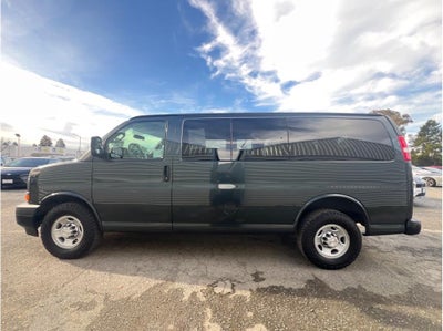 2017 Chevrolet Express 2500 Passenger LS Van 3D