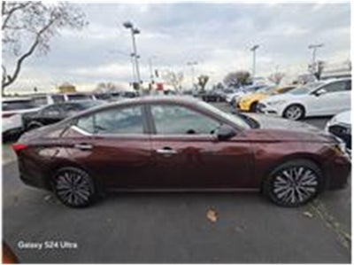 2024 Nissan Altima 2.5 SV Sedan 4D