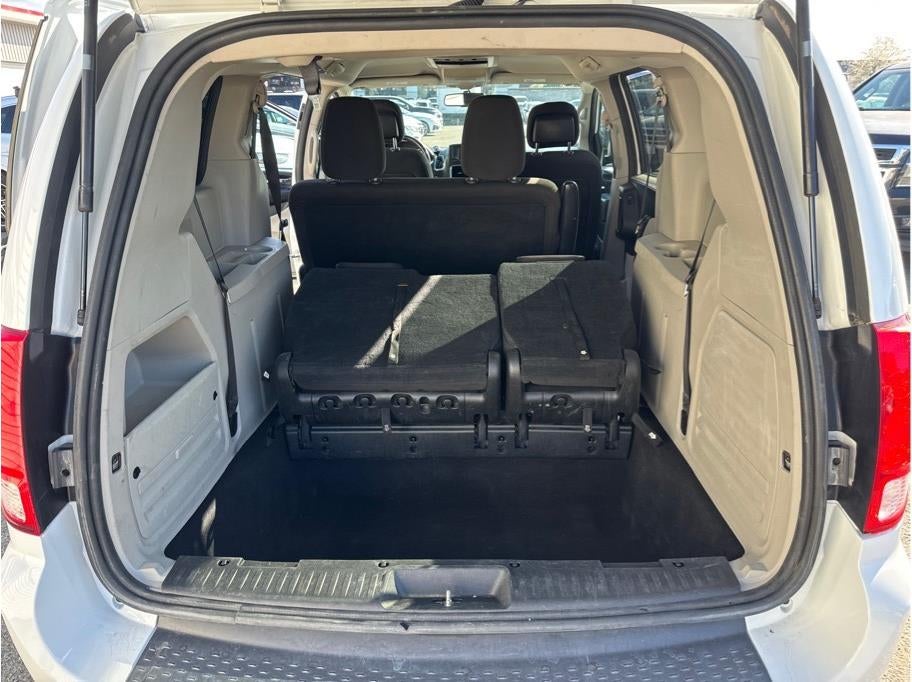 2017 Dodge Grand Caravan Passenger SE Minivan 4D