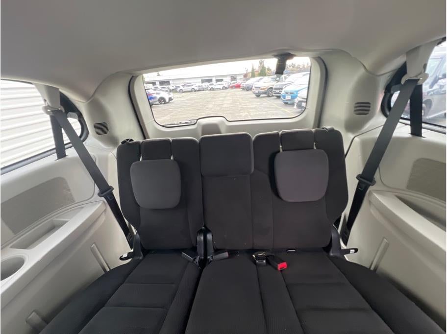 2017 Dodge Grand Caravan Passenger SE Minivan 4D