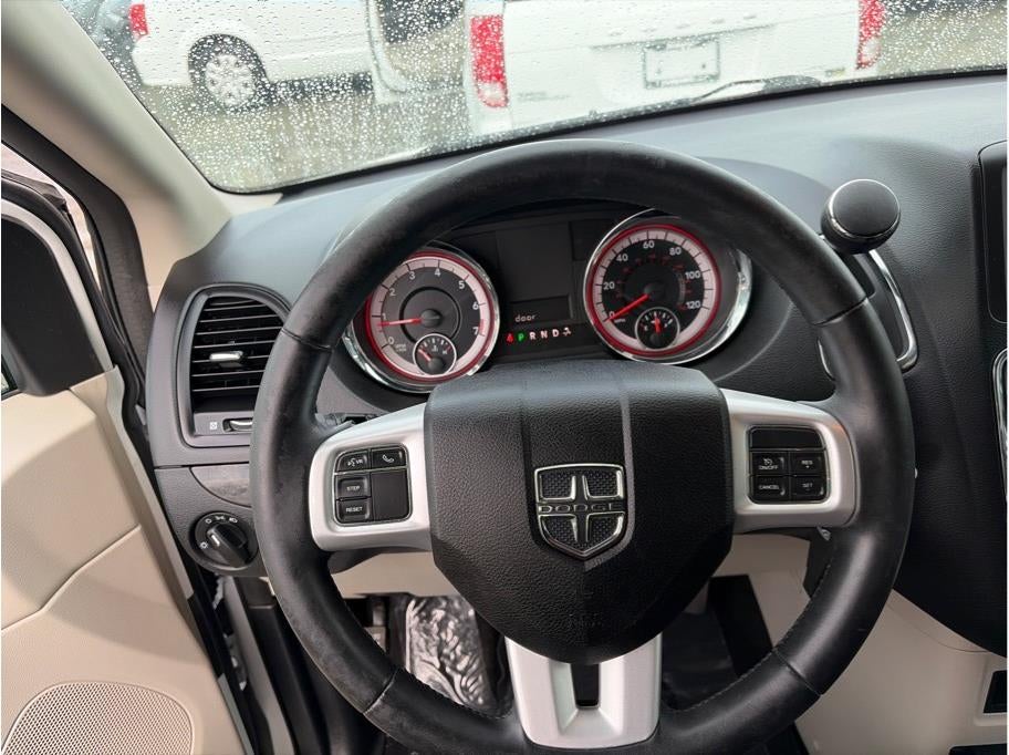 2017 Dodge Grand Caravan Passenger SE Minivan 4D