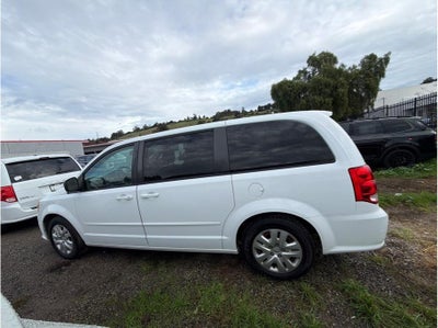 2017 Dodge Grand Caravan Passenger SE Minivan 4D