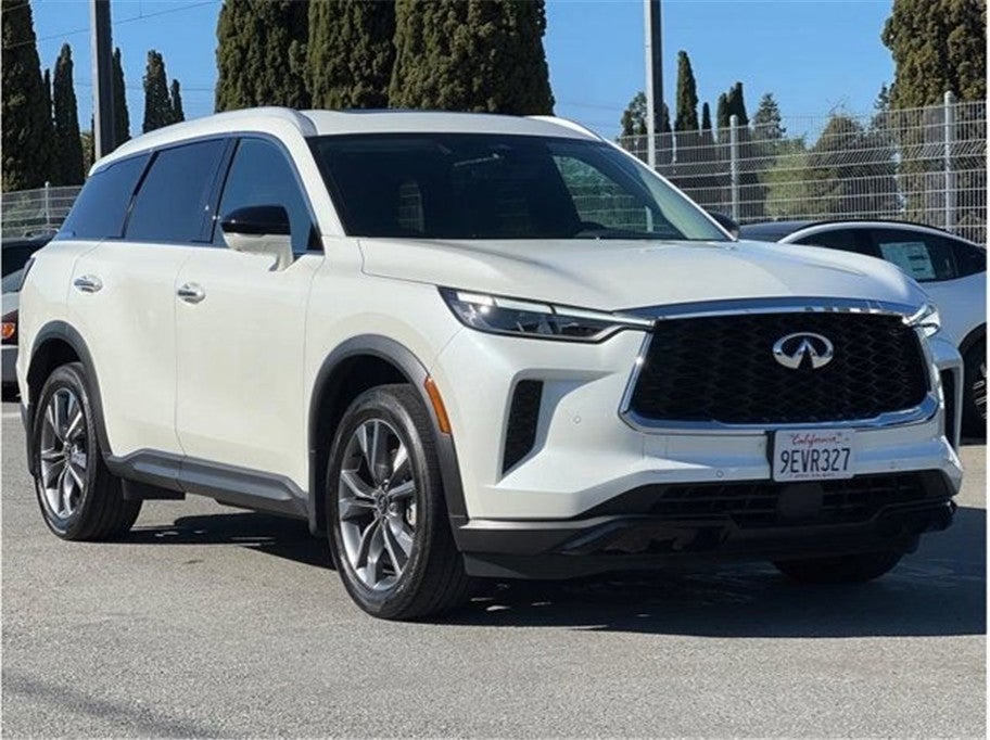 2023 INFINITI QX60 LUXE Sport Utility 4D