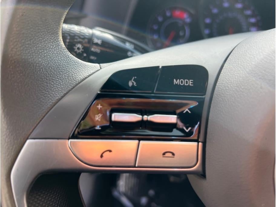 2021 Hyundai Elantra SE Sedan 4D