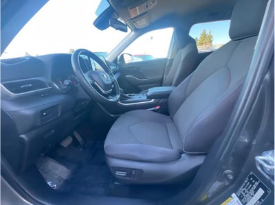 2022 Toyota Highlander L Sport Utility 4D