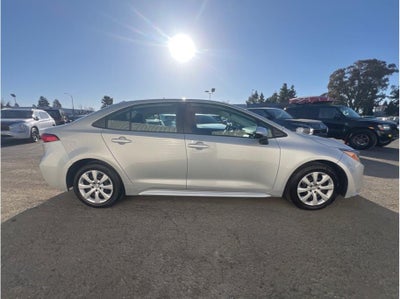 2024 Toyota Corolla LE Sedan 4D