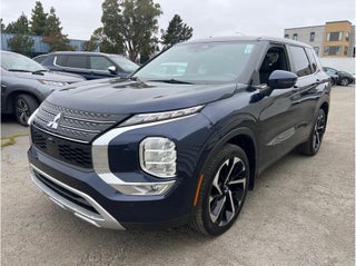 2023 Mitsubishi Outlander SE Sport Utility 4D