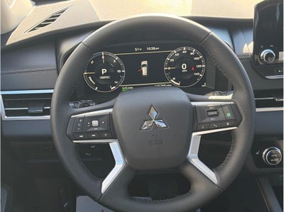 2025 Mitsubishi Outlander PHEV SE Tech Package