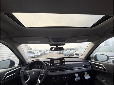 2025 Mitsubishi Outlander PHEV SE