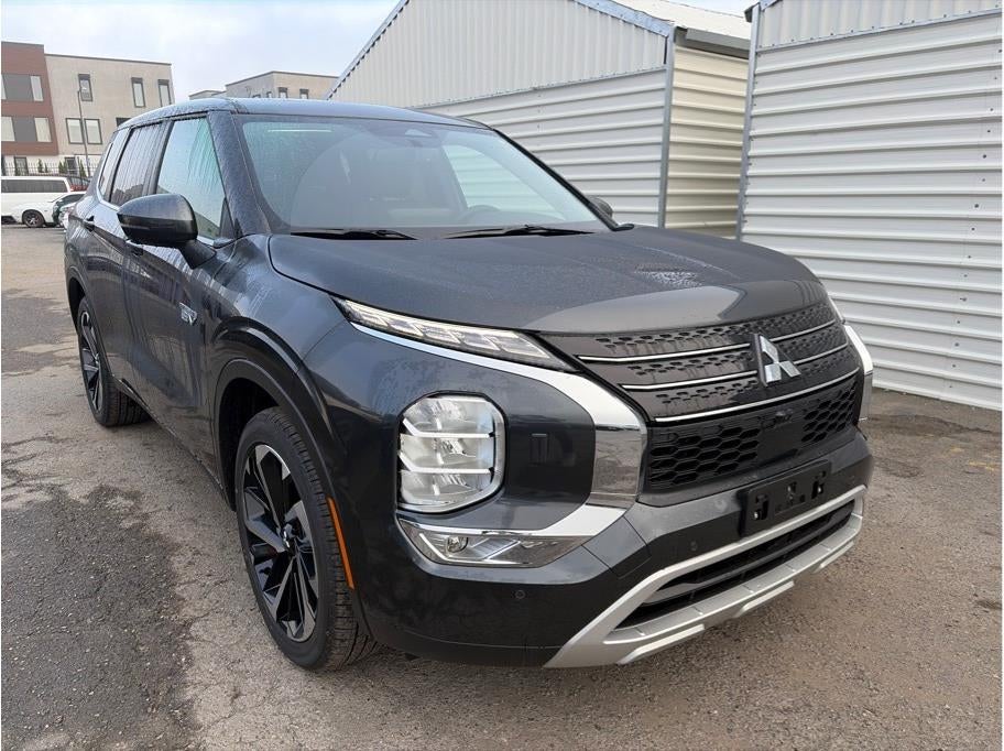2025 Mitsubishi Outlander PHEV SE