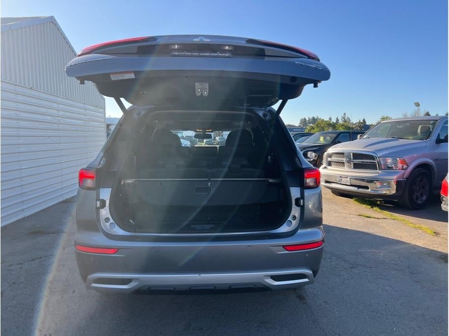 2024 Mitsubishi Outlander PHEV SE Sport Utility 4D