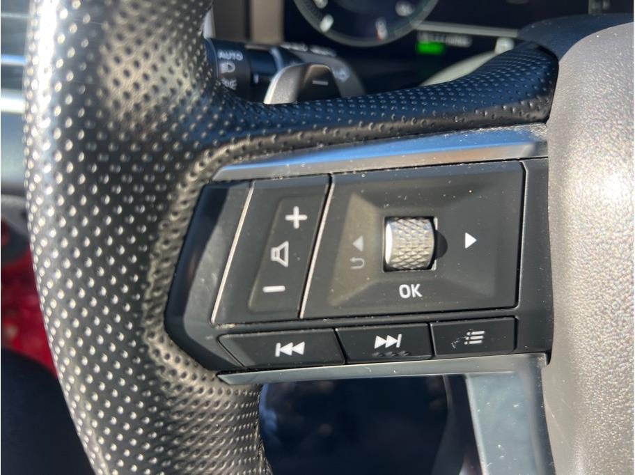 2024 Mitsubishi Outlander PHEV SE Sport Utility 4D