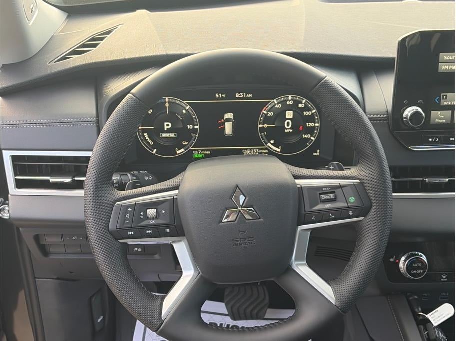 2025 Mitsubishi Outlander PHEV SE Tech Package