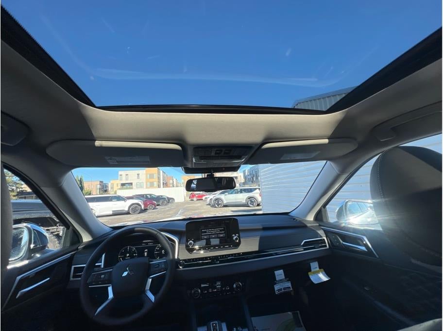 2025 Mitsubishi Outlander PHEV SEL