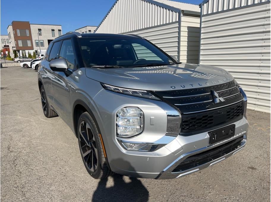 2025 Mitsubishi Outlander PHEV SEL Premium Package