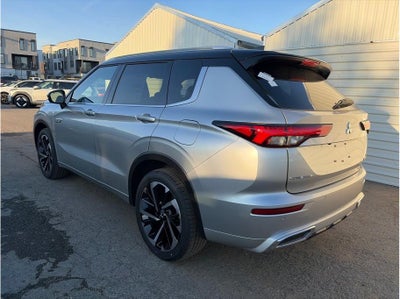 2025 Mitsubishi Outlander PHEV SEL Premium Package